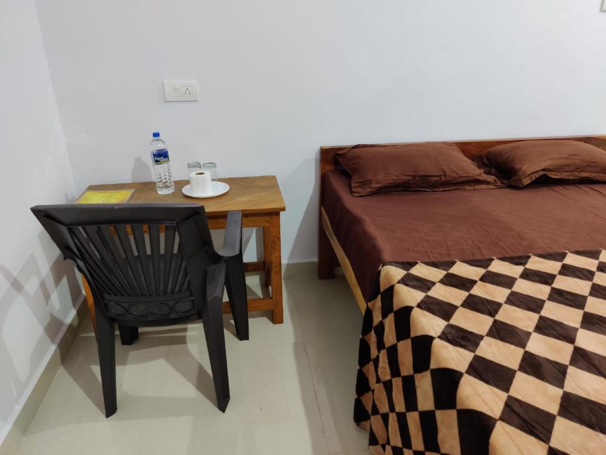 Rishi House Hotel Arambol Buitenkant foto