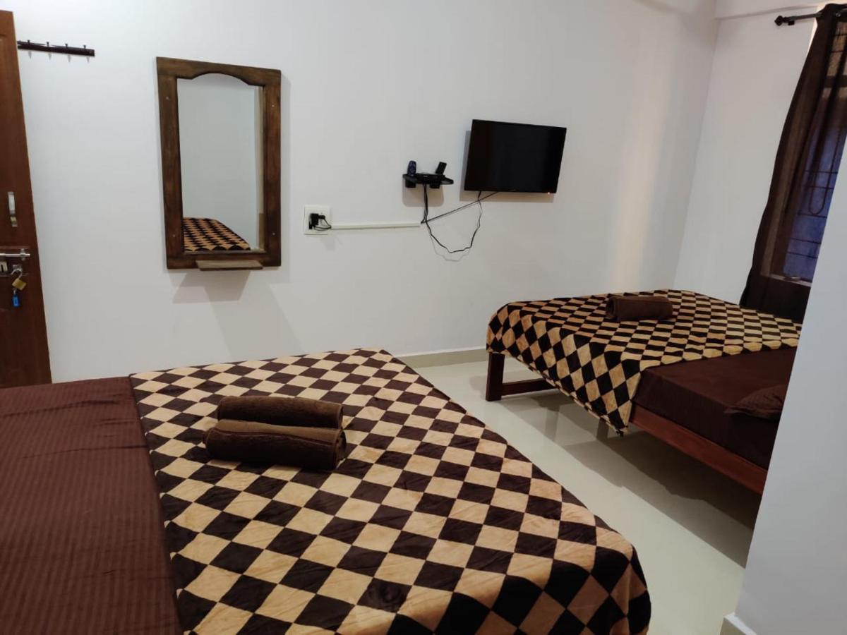 Rishi House Hotel Arambol Buitenkant foto